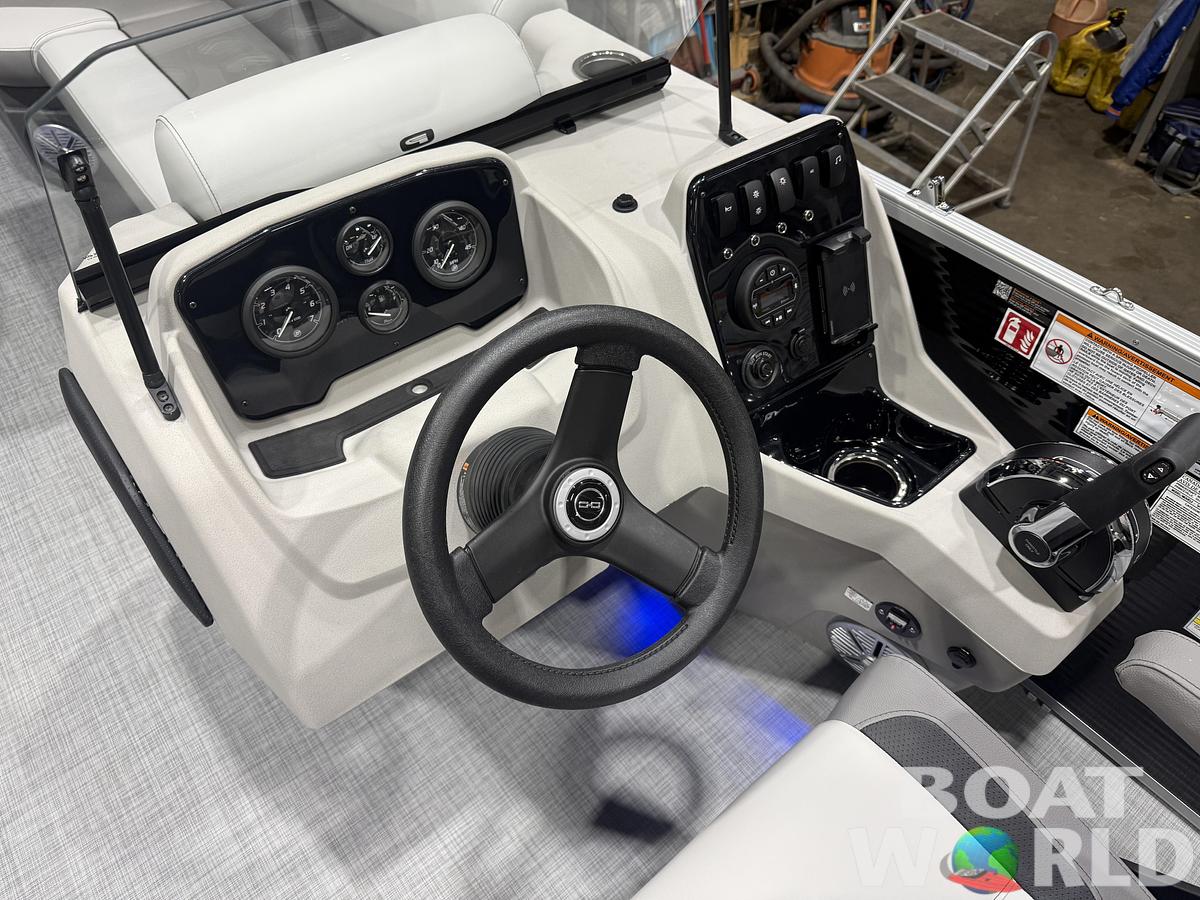 2026 Princecraft Vectra 23 RL SS Swingback Tritoon 