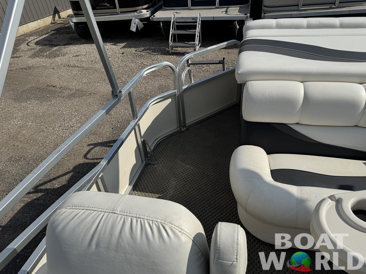 Used 2005 Misty Harbor Boats 2285 GM Pontoon