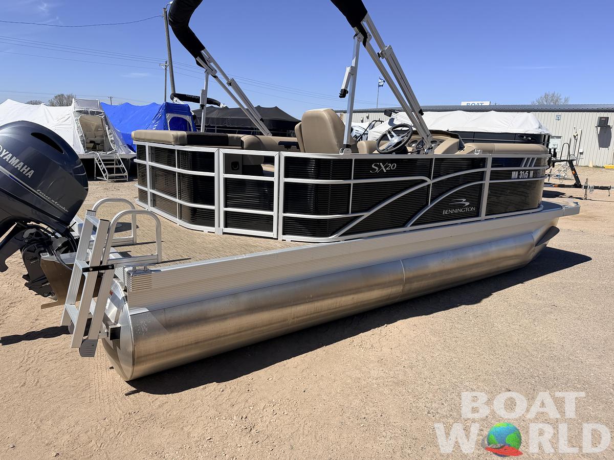 Used 2023 Bennington 20 SX Cruise & 90HP Yamaha 4Stroke - $31,995