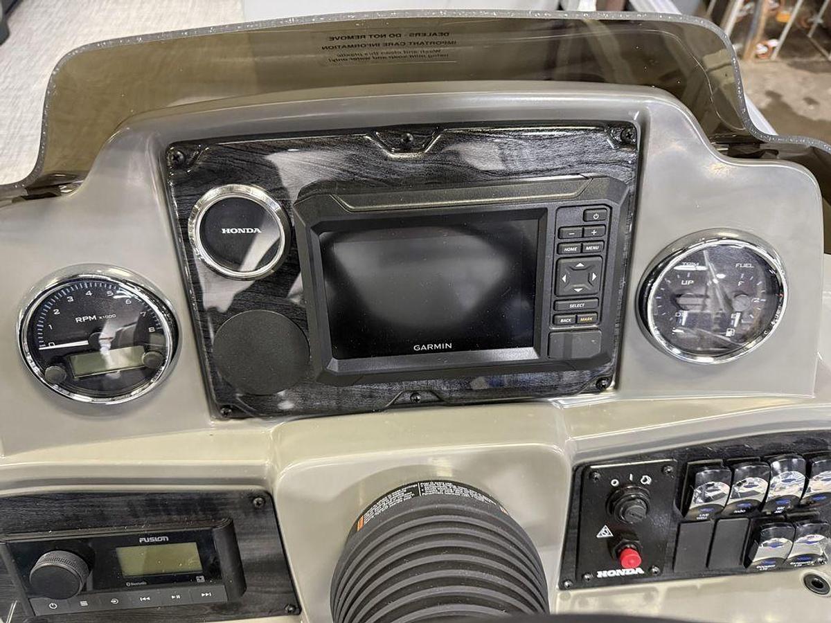 2025 Tahoe Pontoons Sport 2385 Rear Fish & Honda 4-Stroke EFI