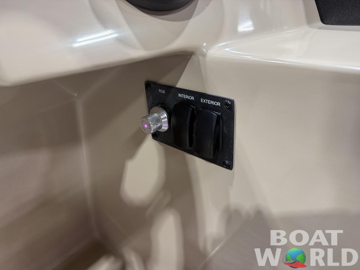 2027 Bentley Legacy 220 Navigator Quad Lounge Pontoon $42995