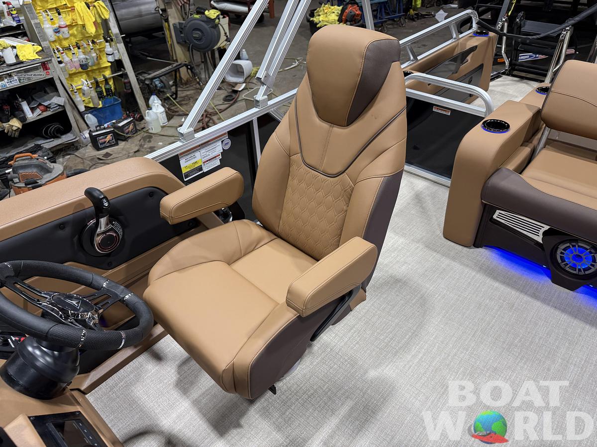 2027 Tahoe LTZ 2385 VRB SE Swingback Pontoon $41995
