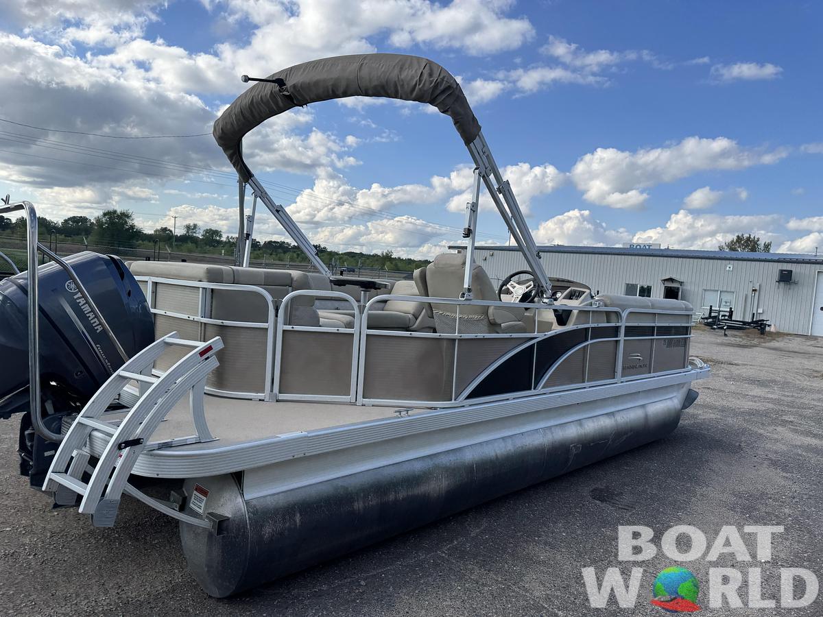 Used 2014 Bennington 22 SLX Pontoon