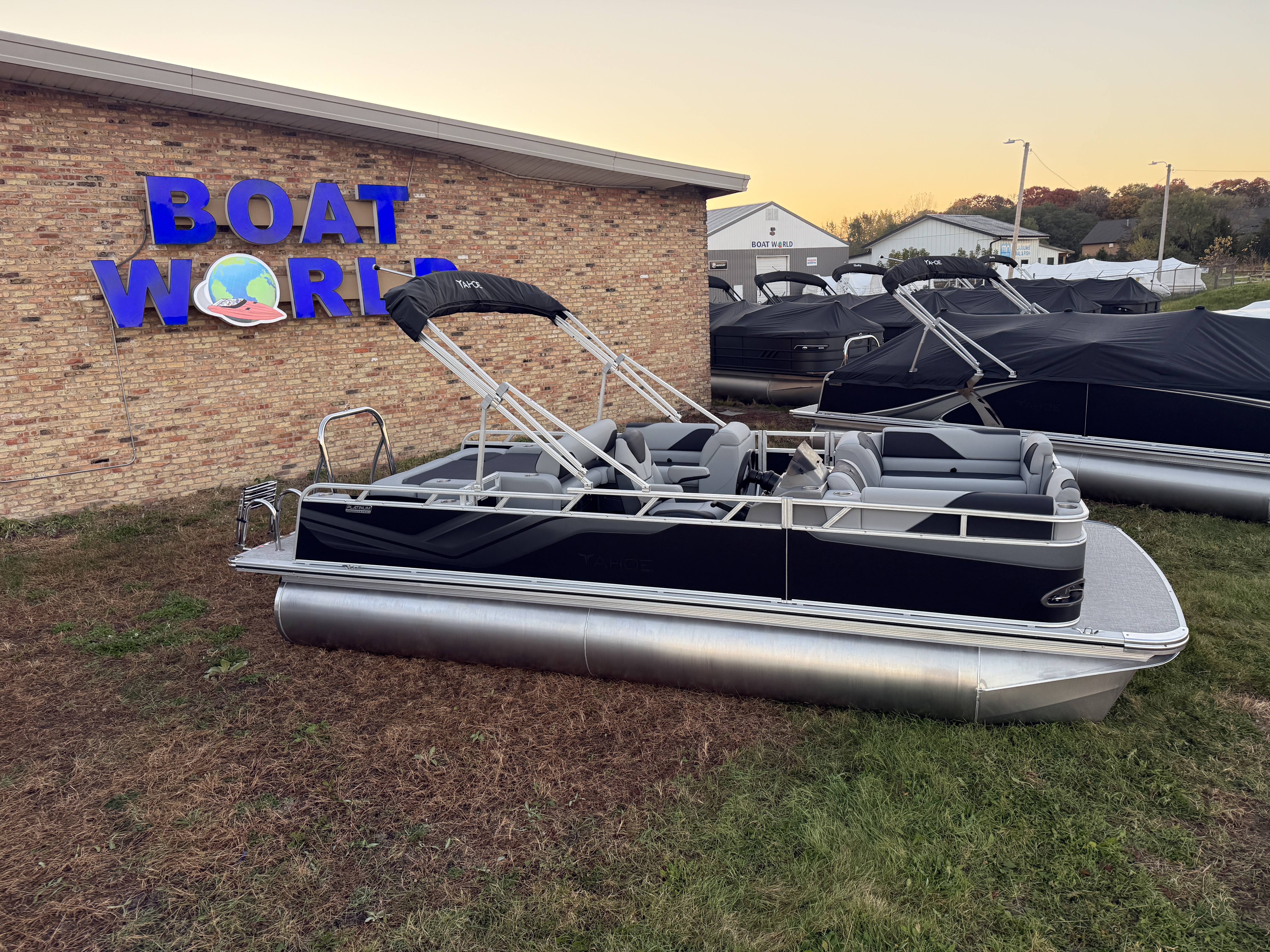 2026 Tahoe Pontoons Sport 2180 Swingback (VRB) 