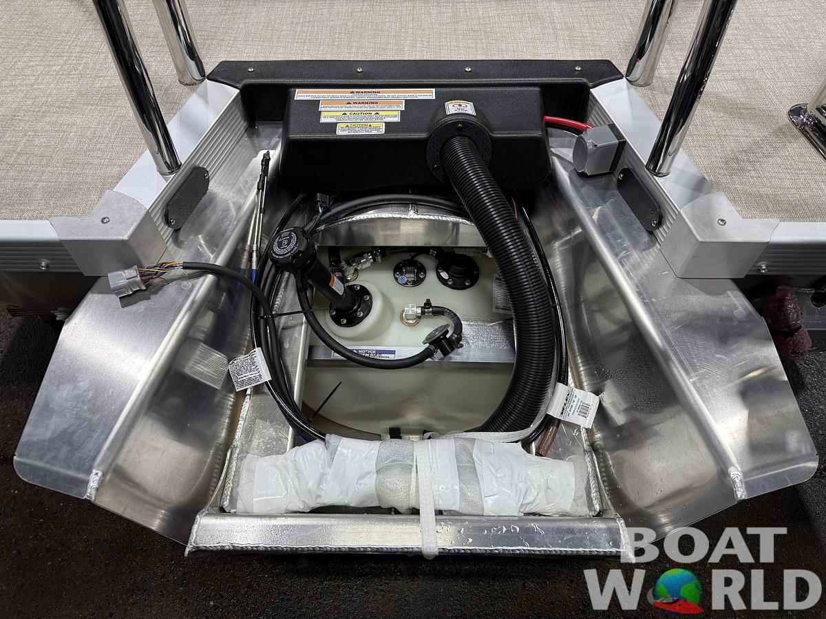 2026 Tahoe Pontoons LTZ 2385 (CRB) Cruise Rear Bench Tritoon 