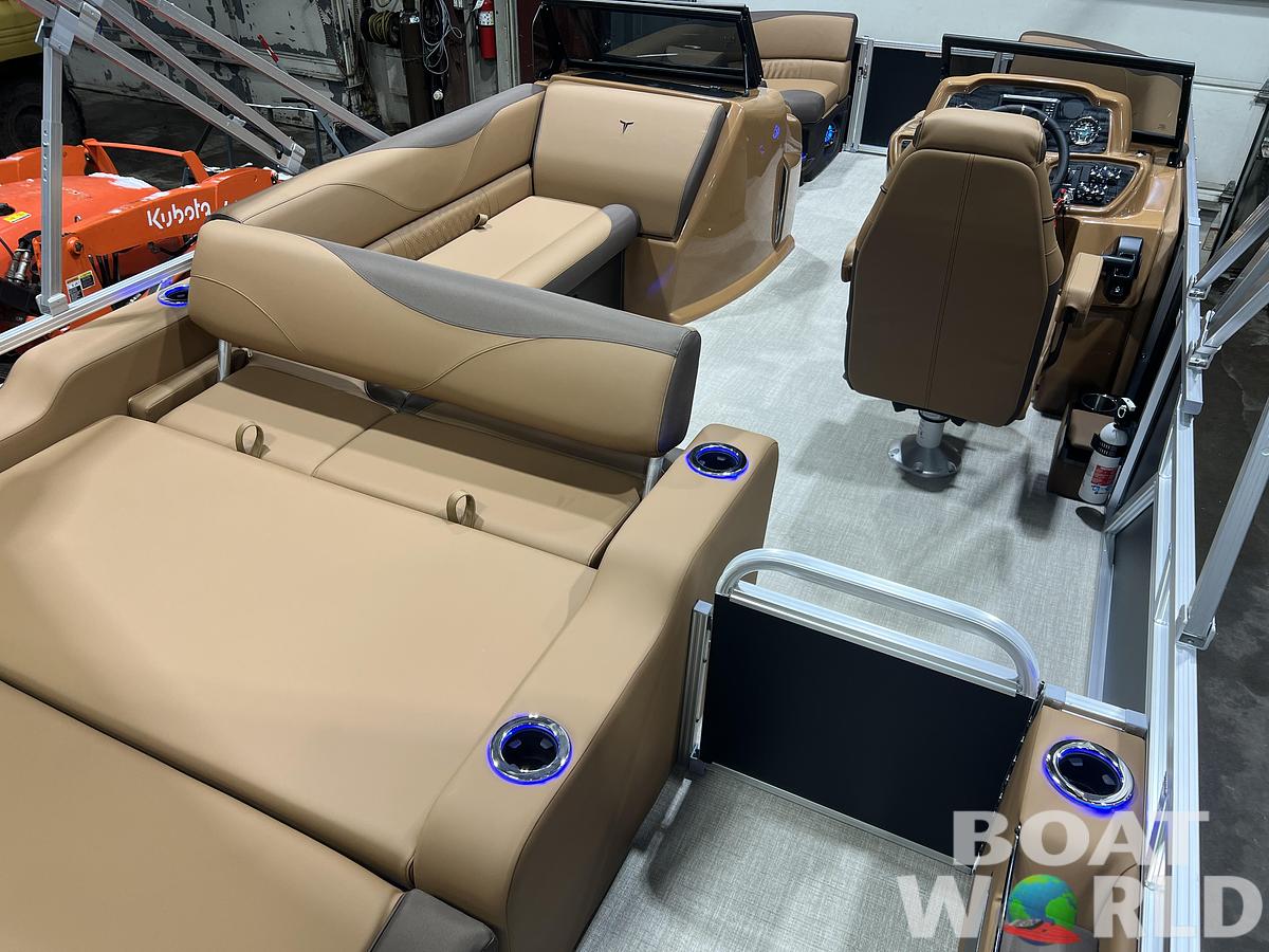 2026 Tahoe Pontoons LTZ 2385 Swingback (VRB) Windshield Tritoon