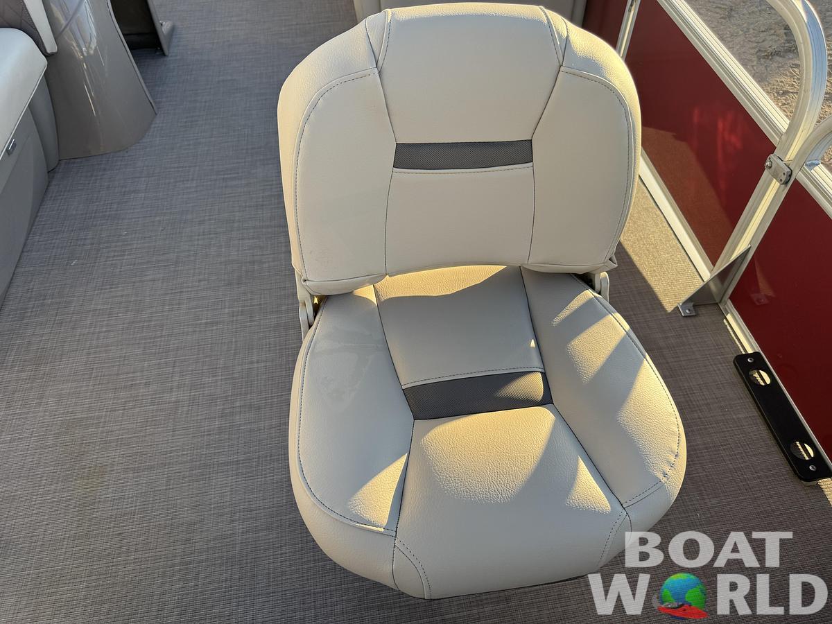 Used 2020 Sun Tracker Fishin Barge 20 DLX Pontoon