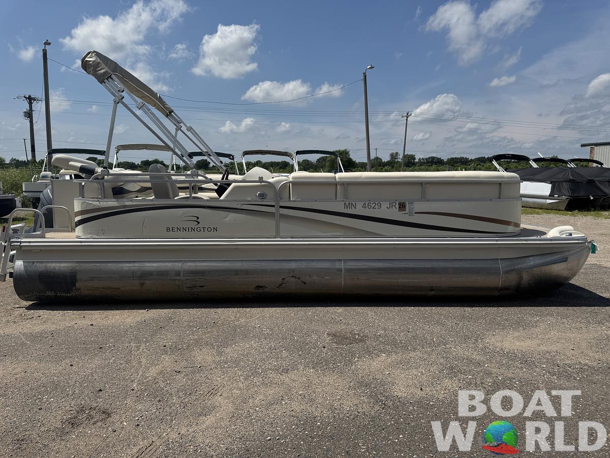 Used 2004 Bennington 2250 RL