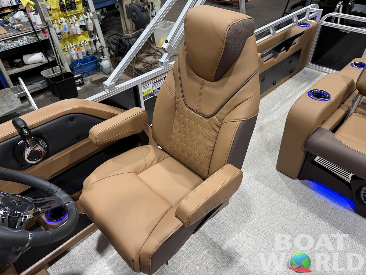 2026 Tahoe Pontoons LTZ 2385 Swingback (VRL) Tritoon