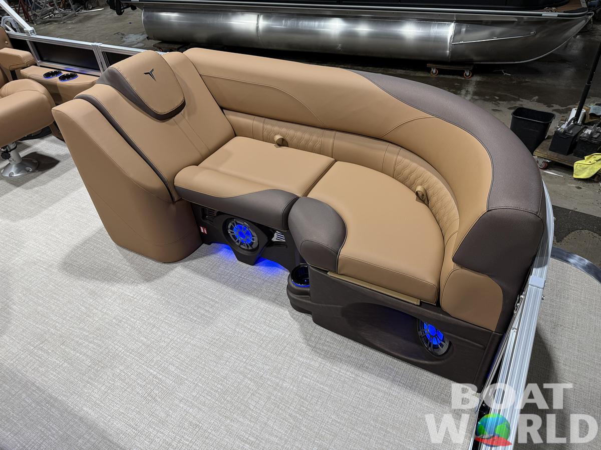 2027 Tahoe LTZ 2385 Quad Lounge & 4-Stroke $42995