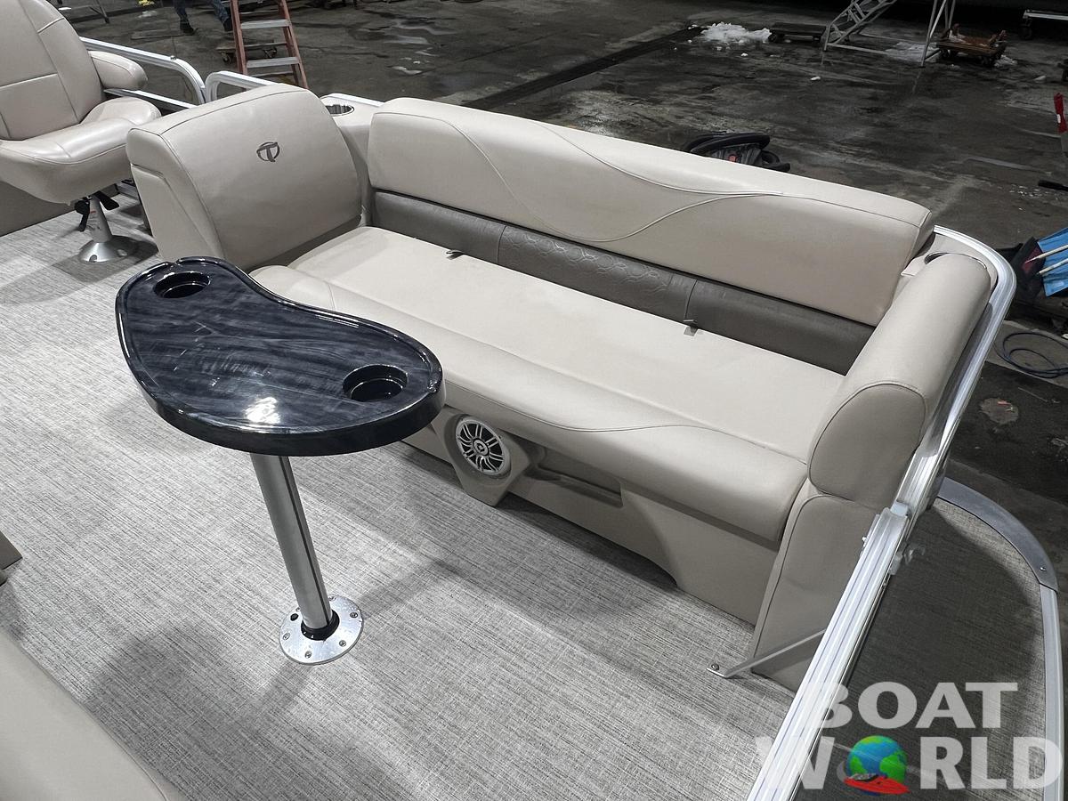 Used 2020 Tahoe Pontoons 2280 Quad Lounge