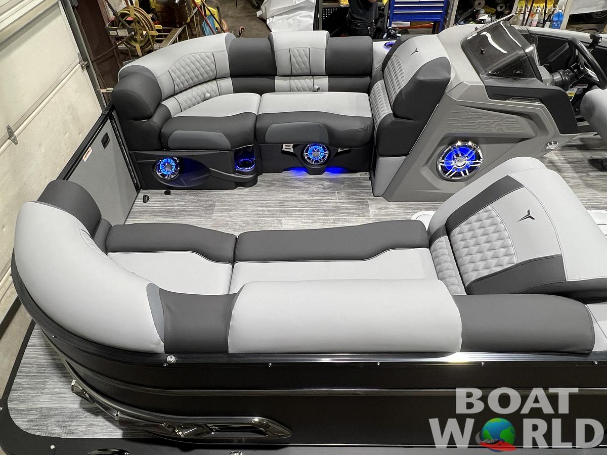 2026 Tahoe Pontoons Cascade 2385 Swingback (VRB) Tritoon