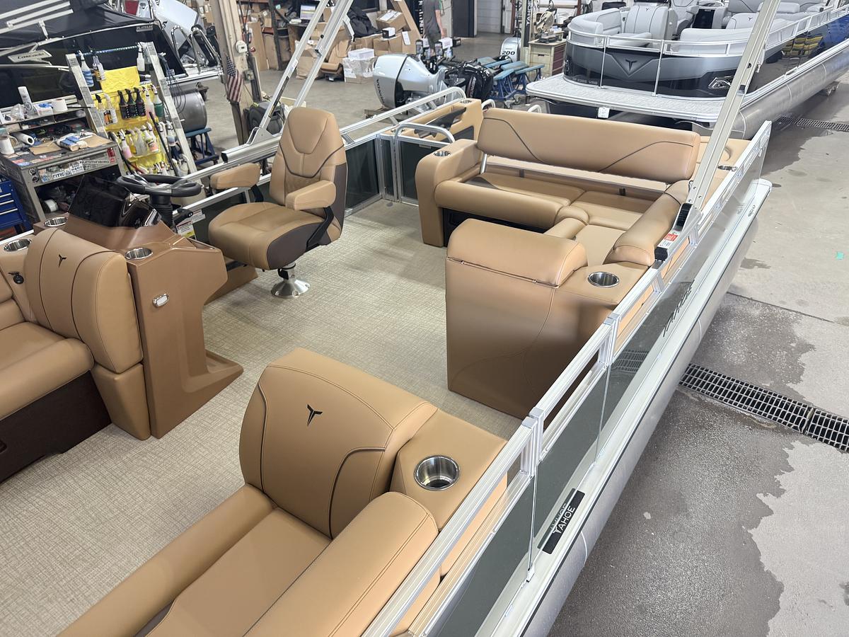 2026 Tahoe Pontoons Sport 2385 Swingback (VRB) & Honda 4-Stroke EFI