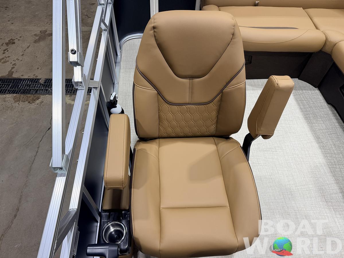 2027 Tahoe Sport 2180 Cruise & 4-Stroke $30995