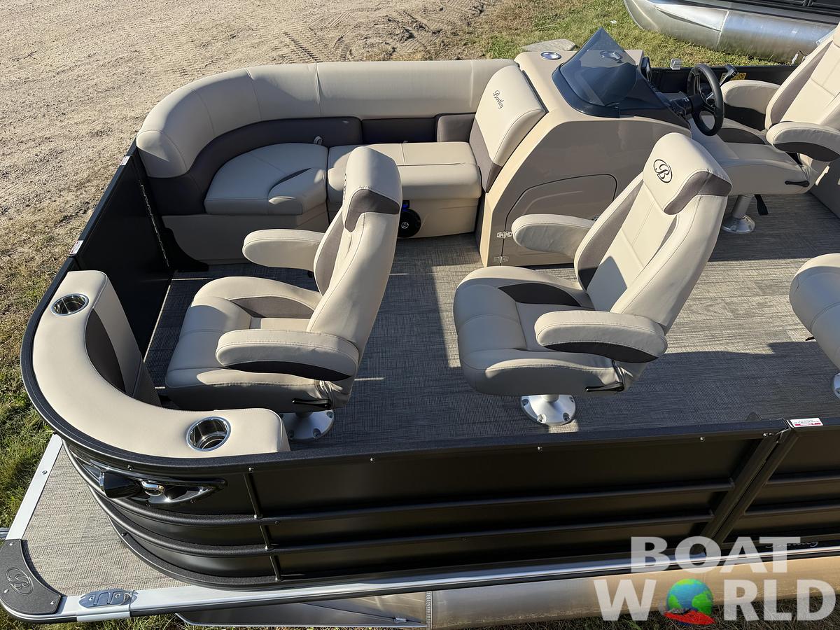 2026 Bentley Pontoons Legacy 223 Navigator DL Quad Lounge Tritoon & Honda 4-Stroke EFI