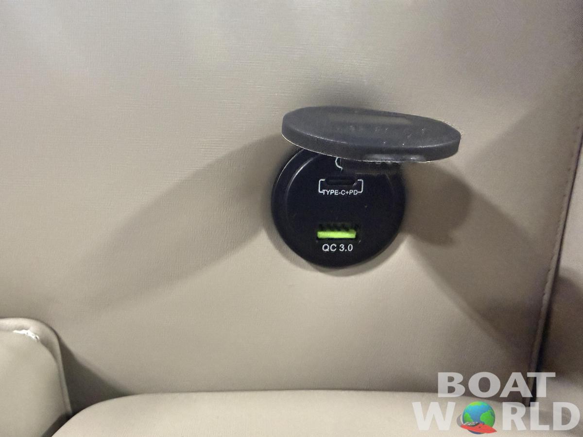 2026 Tahoe Pontoons LTZ 2385 Swingback (VRB) 