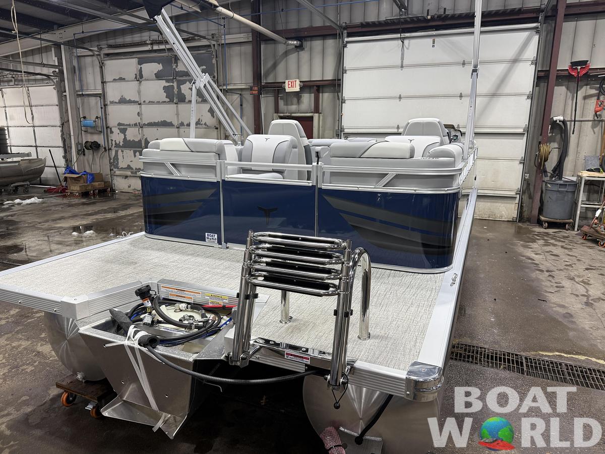 2026 Tahoe Pontoons Sport 2180 Quad Lounge 