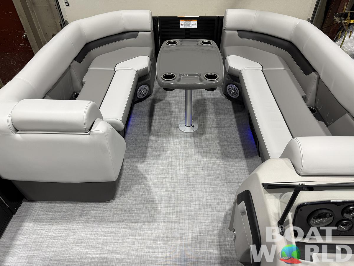 2026 Princecraft Vectra 23 RL Dinette Swingback Pontoon 