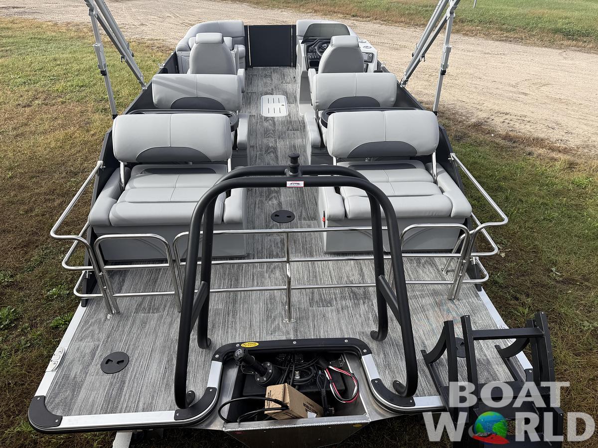 2026 Bentley Pontoons Legacy 223 QSB Swingback Tritoon 