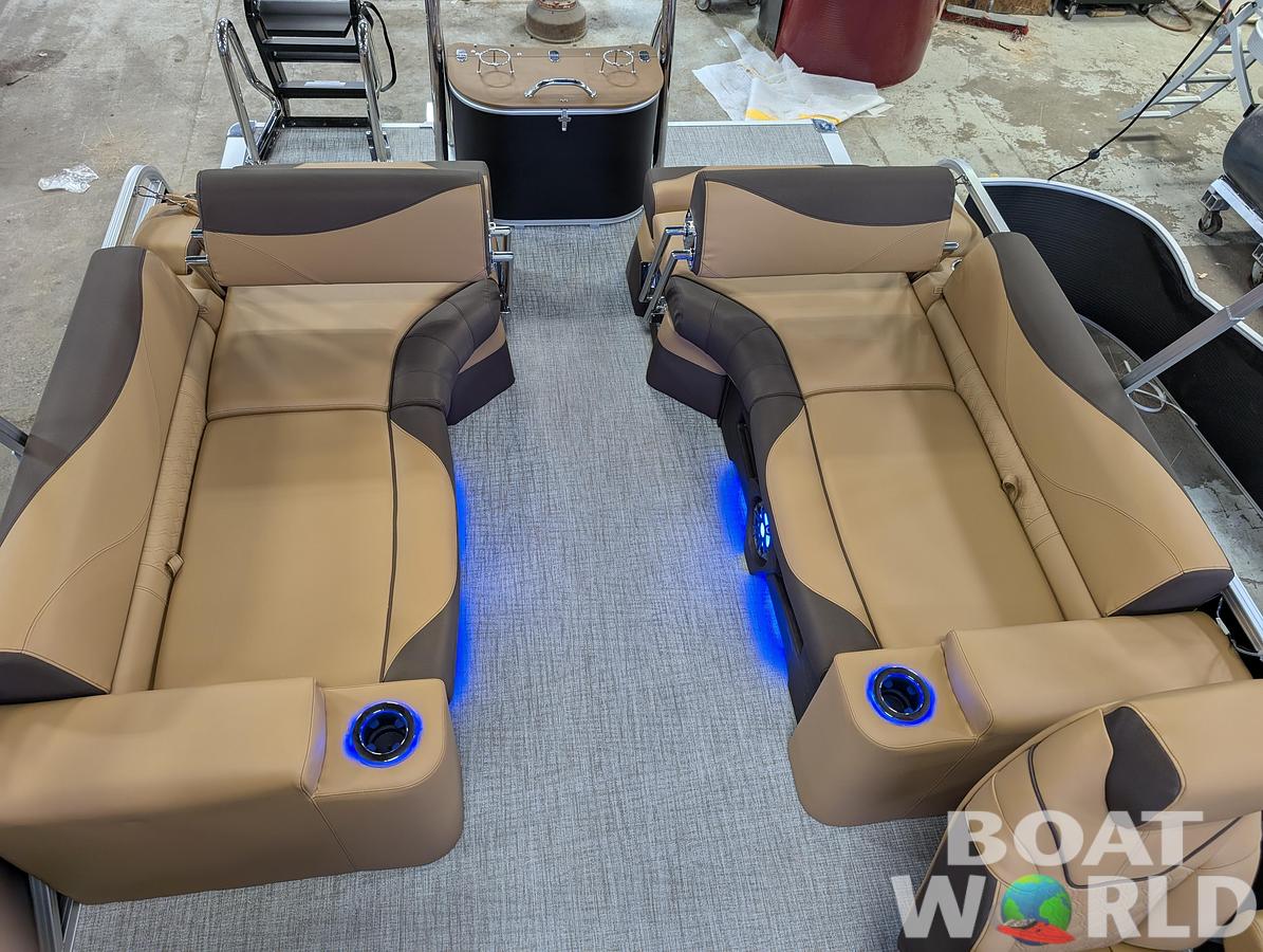 2025 Tahoe Pontoons LTZ 2385 Quad Lounge Shift Flip Tritoon & Honda 4-Stroke EFI