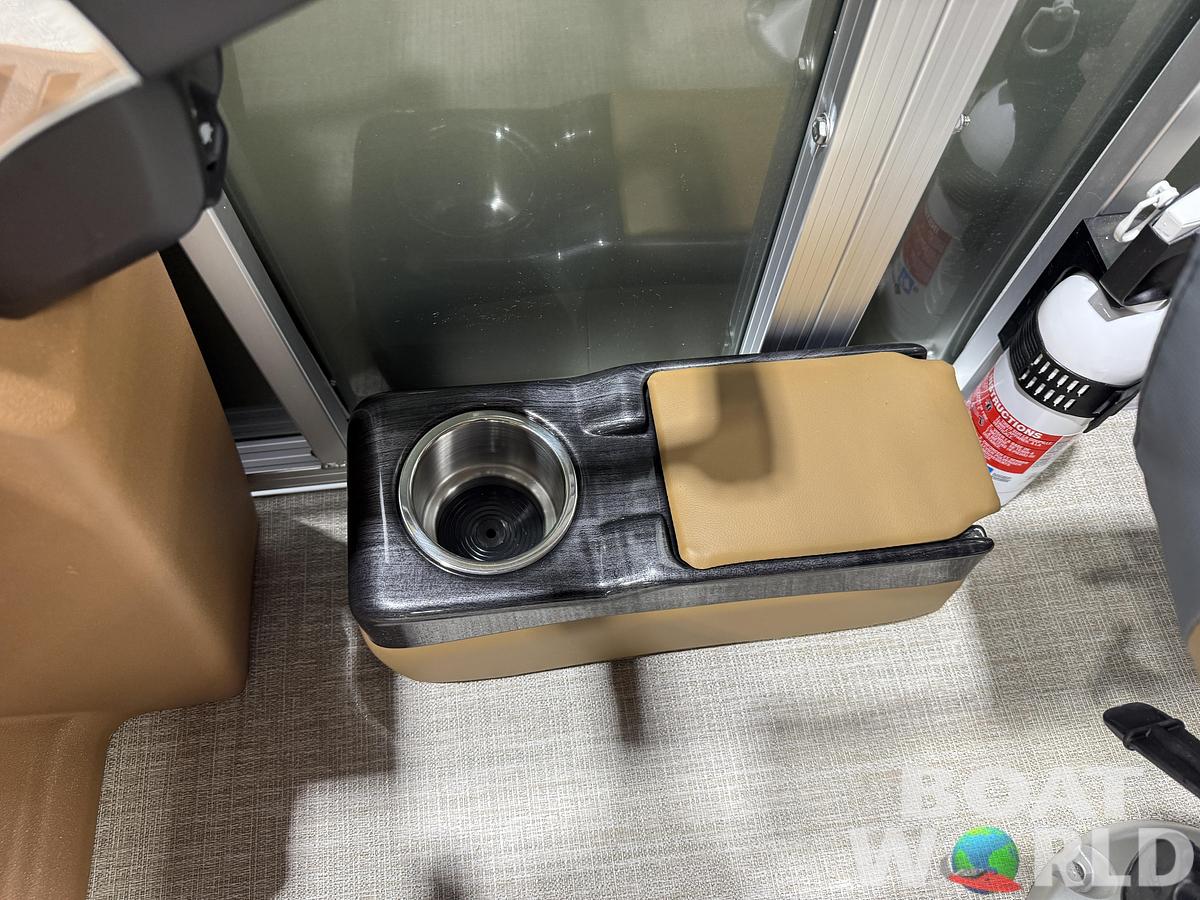 2026 Tahoe Pontoons GEOfish 2385 Rear Fish