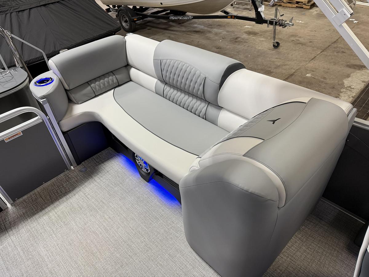 2025 Tahoe Pontoons Cascade 2385 Quad Lounge Tritoon & 225HP 4-Stroke