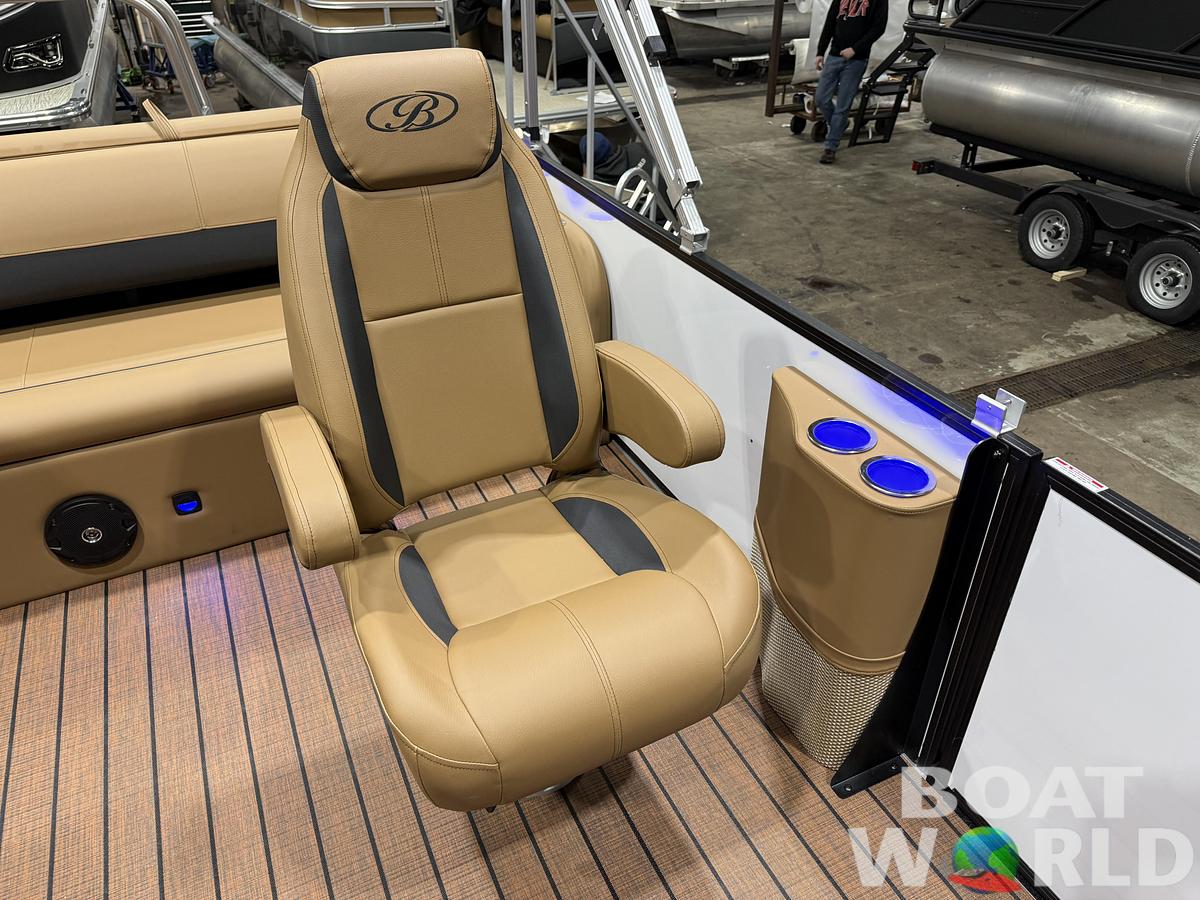 2026 Bentley Pontoons Legacy 223 Swingback Tritoon 