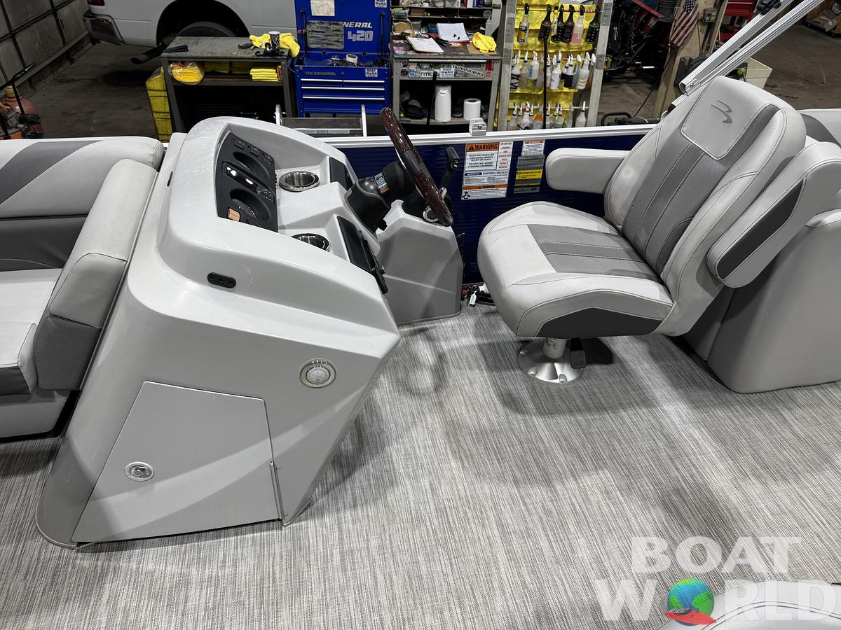 Used 2021 Bennington 22 SX Pontoon