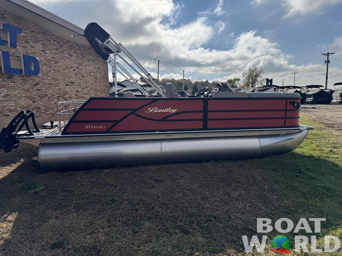 2026 Bentley Pontoons Legacy 200 Swingback