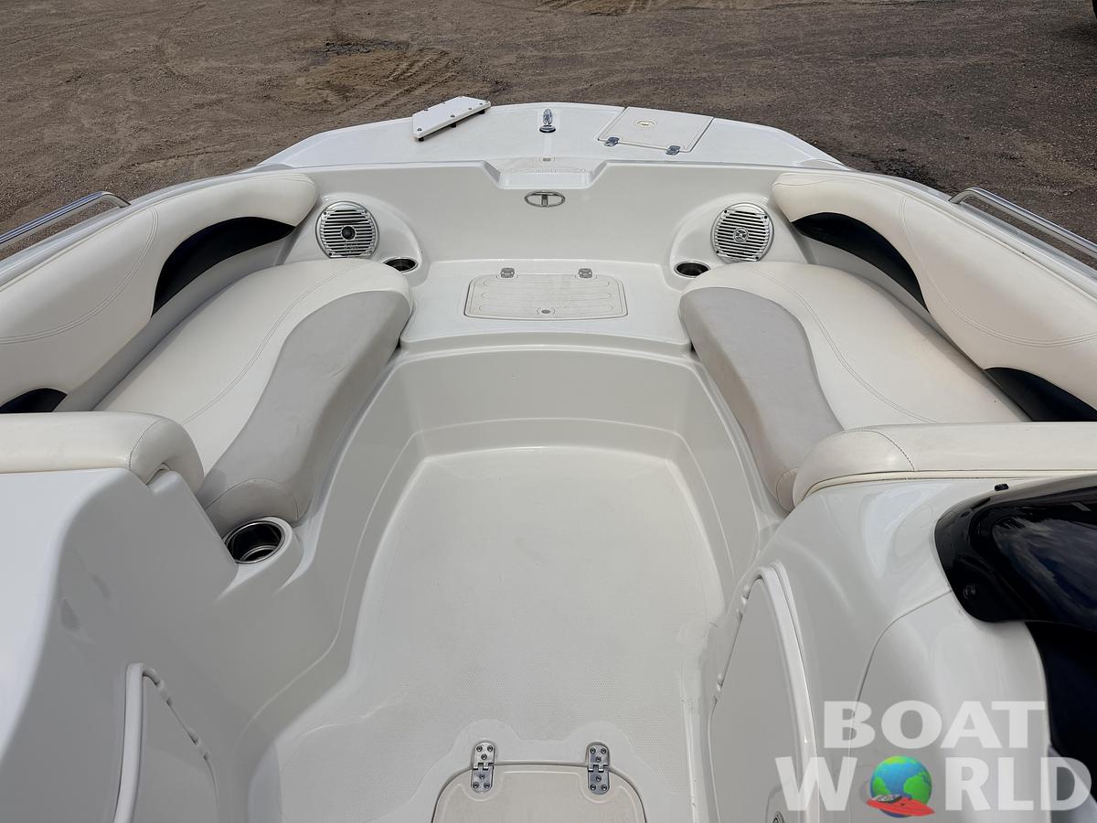 Used 2011 Tahoe 215 Xi Deck Boat & 220HP Mercruiser V8 -$17,995