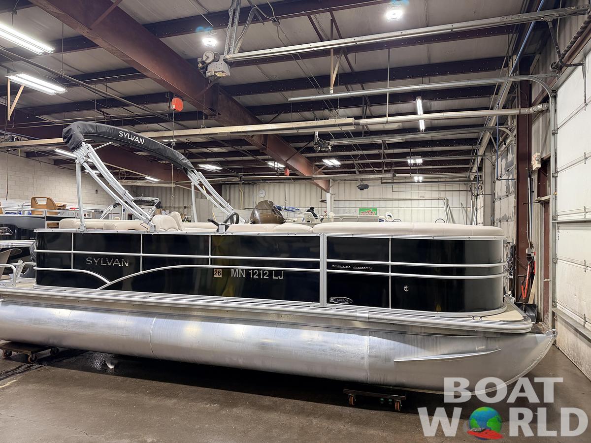 Used 2015 Sylvan Mirage 820 Cruise Special Edition Pontoon
