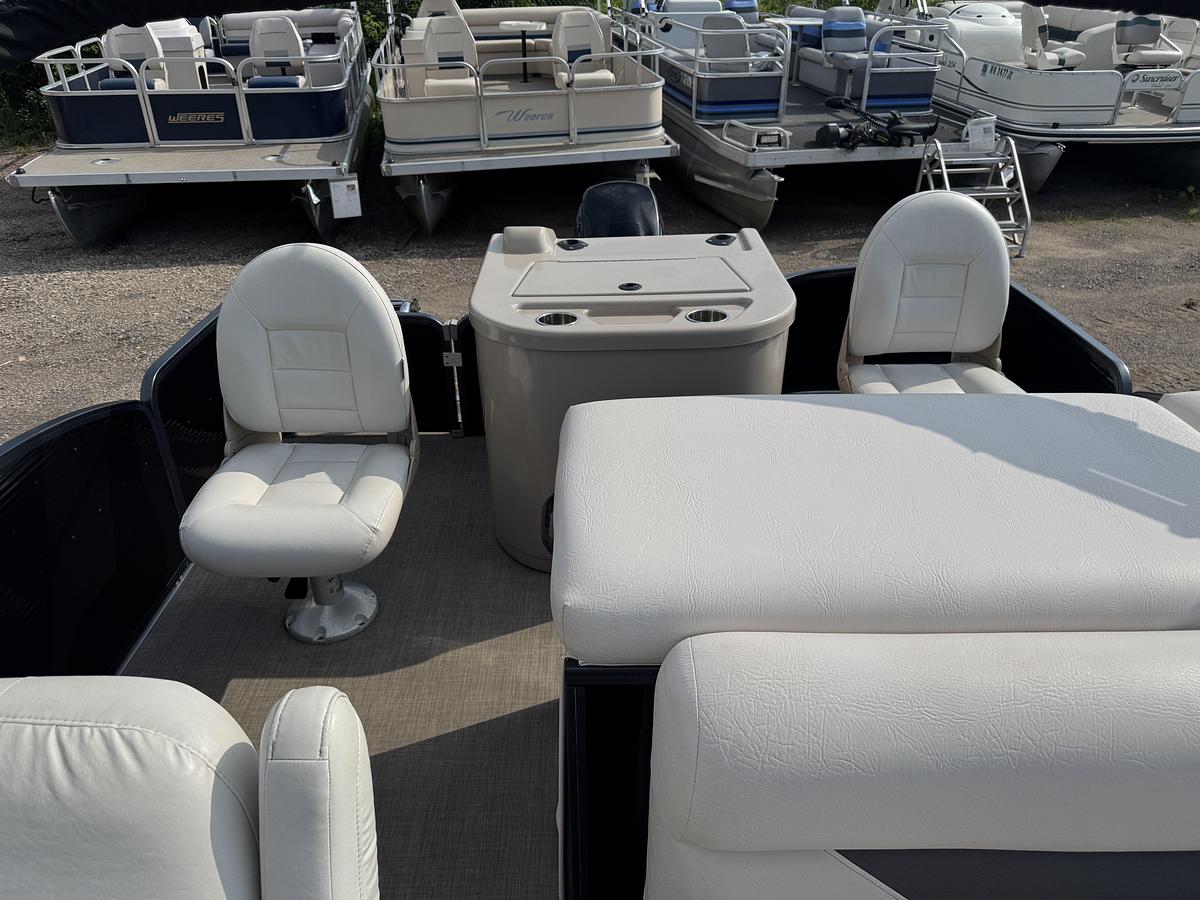 Used 2017 Palm Beach Cast Master 200 Pontoon WITH Sea Legs