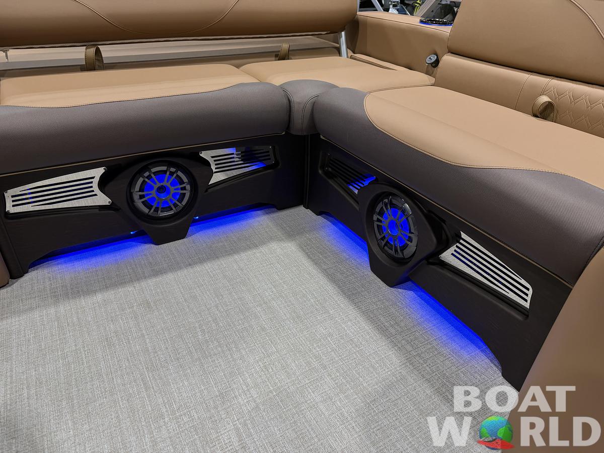 2027 Tahoe LTZ 2385 VRB SE Swingback Pontoon $41995