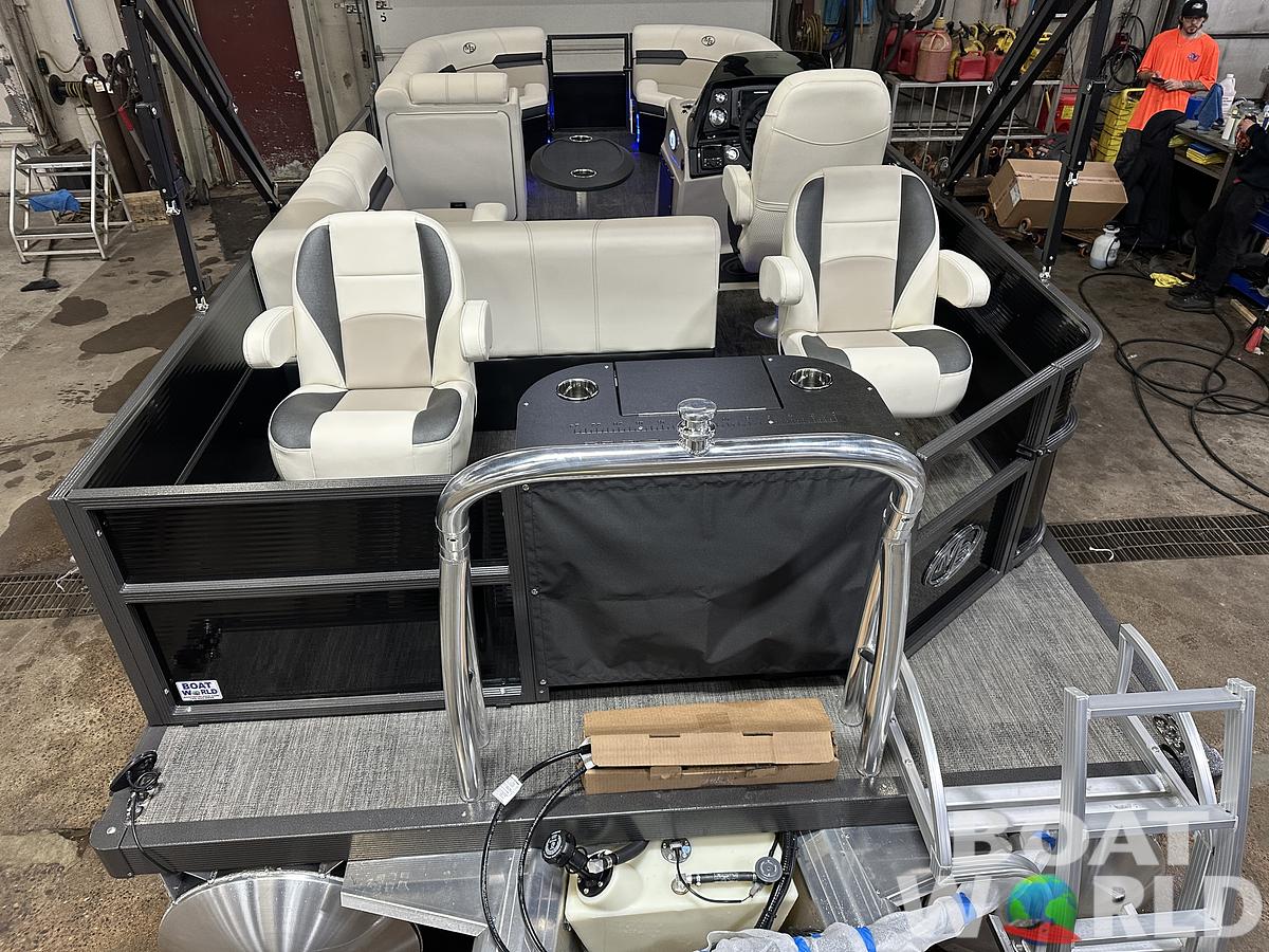 2025 Montego Bay 8522 Fish & Cruise Tritoon & Honda 150HP 4-Stroke EFI