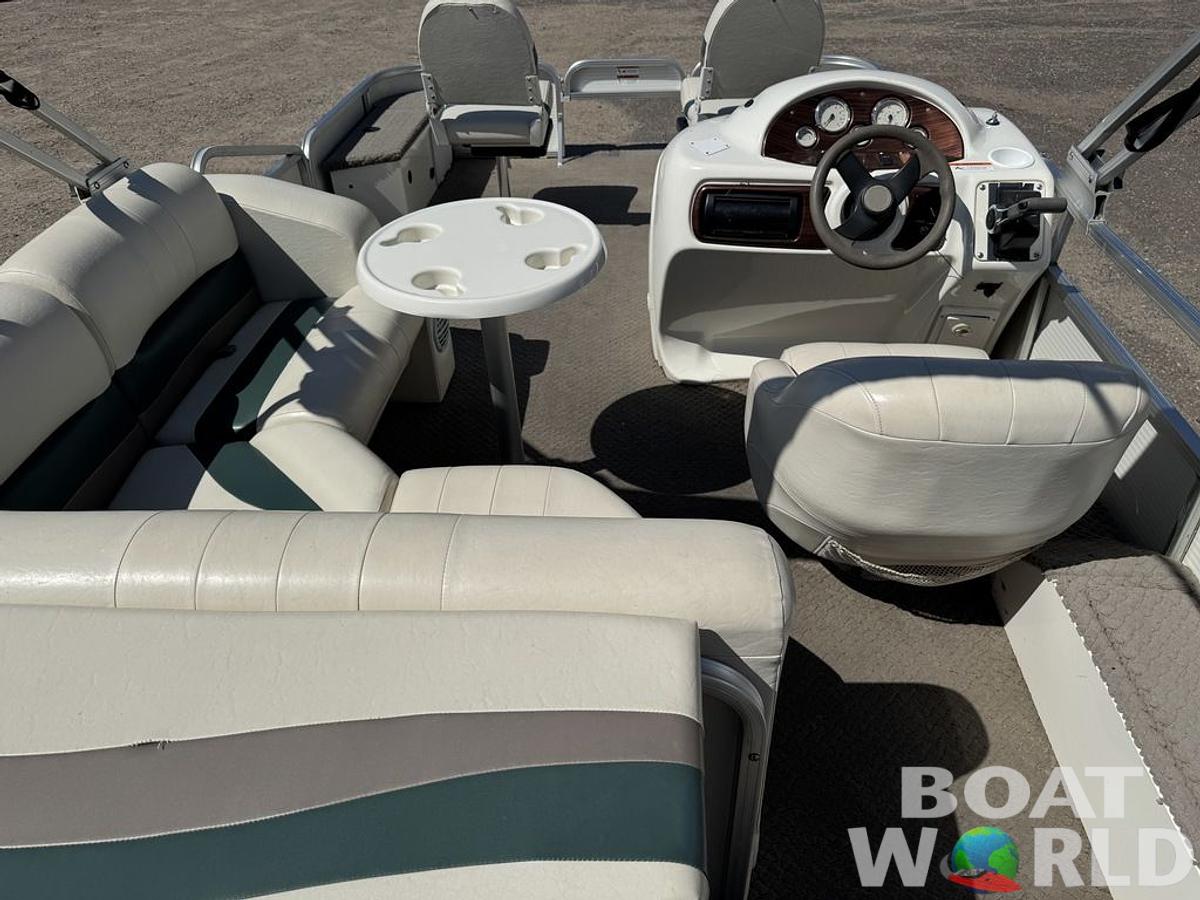 Used 2005 Lowe SunCruiser Trinidad 204