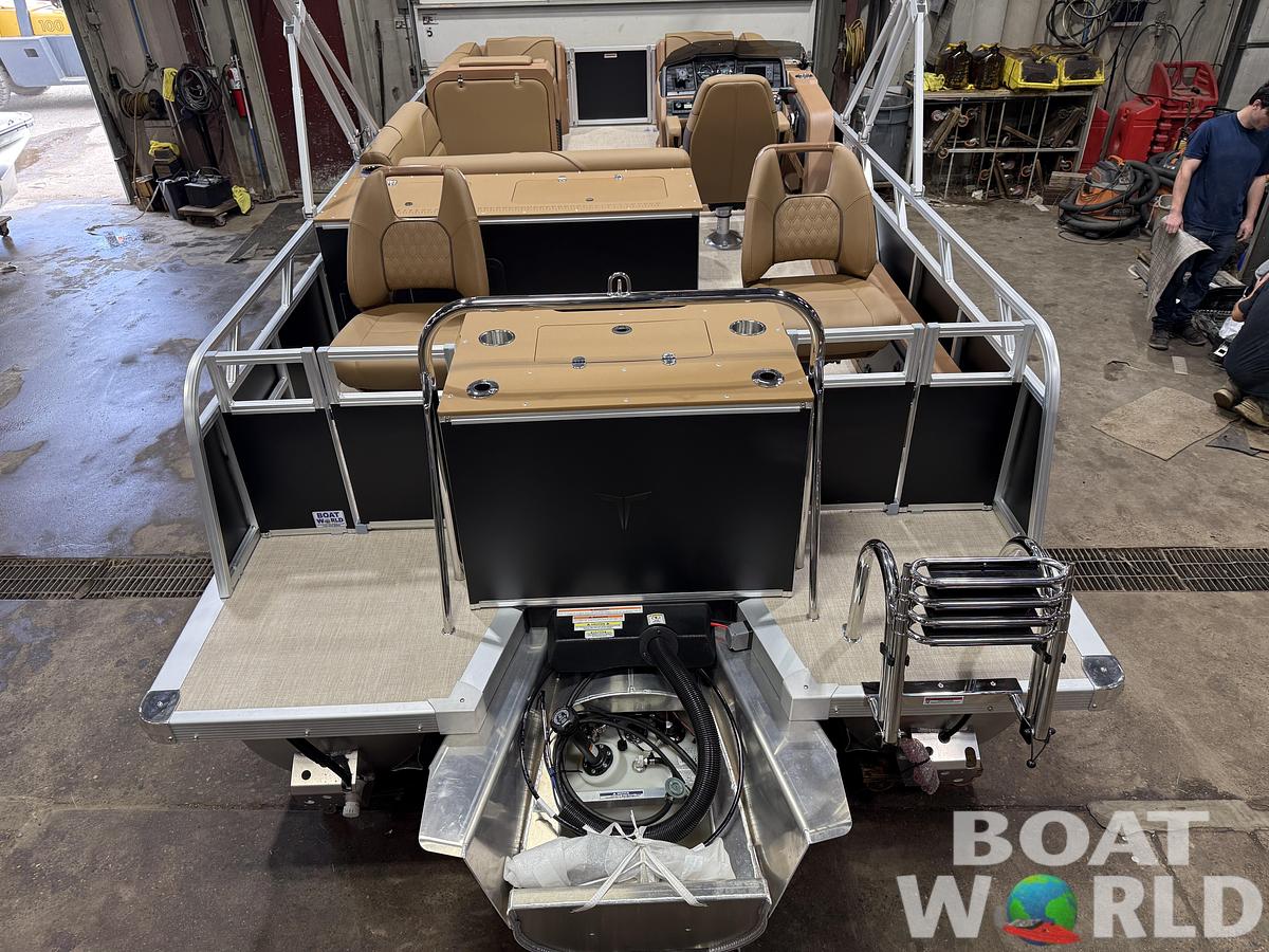 2027 Tahoe Sport 2385 Rear Fish Tritoon $53995