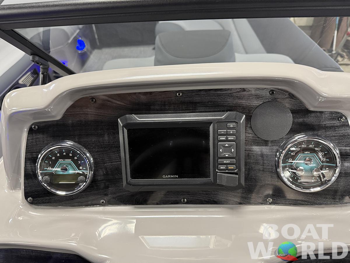 2026 Tahoe LTZ 300HP 2385 Elite Windshield $69995