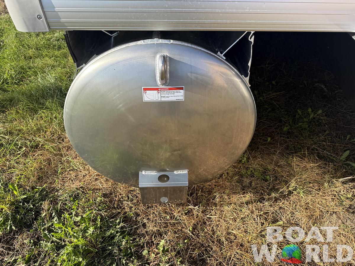 2026 Princecraft Vectra 21 RL Swingback SS Pontoon 