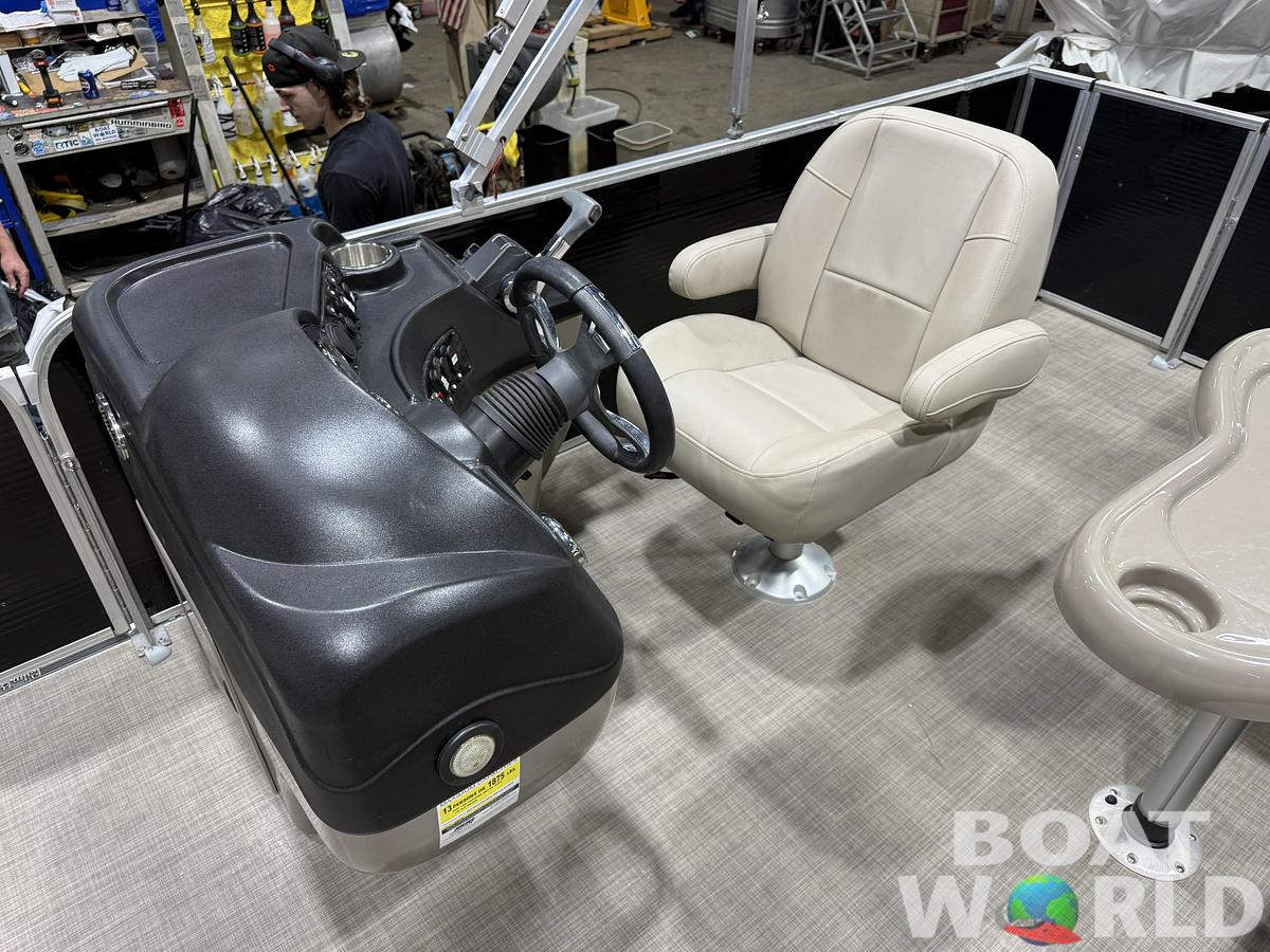 Used 2015 Palm Beach Ultra 240 Cruise & 115HP