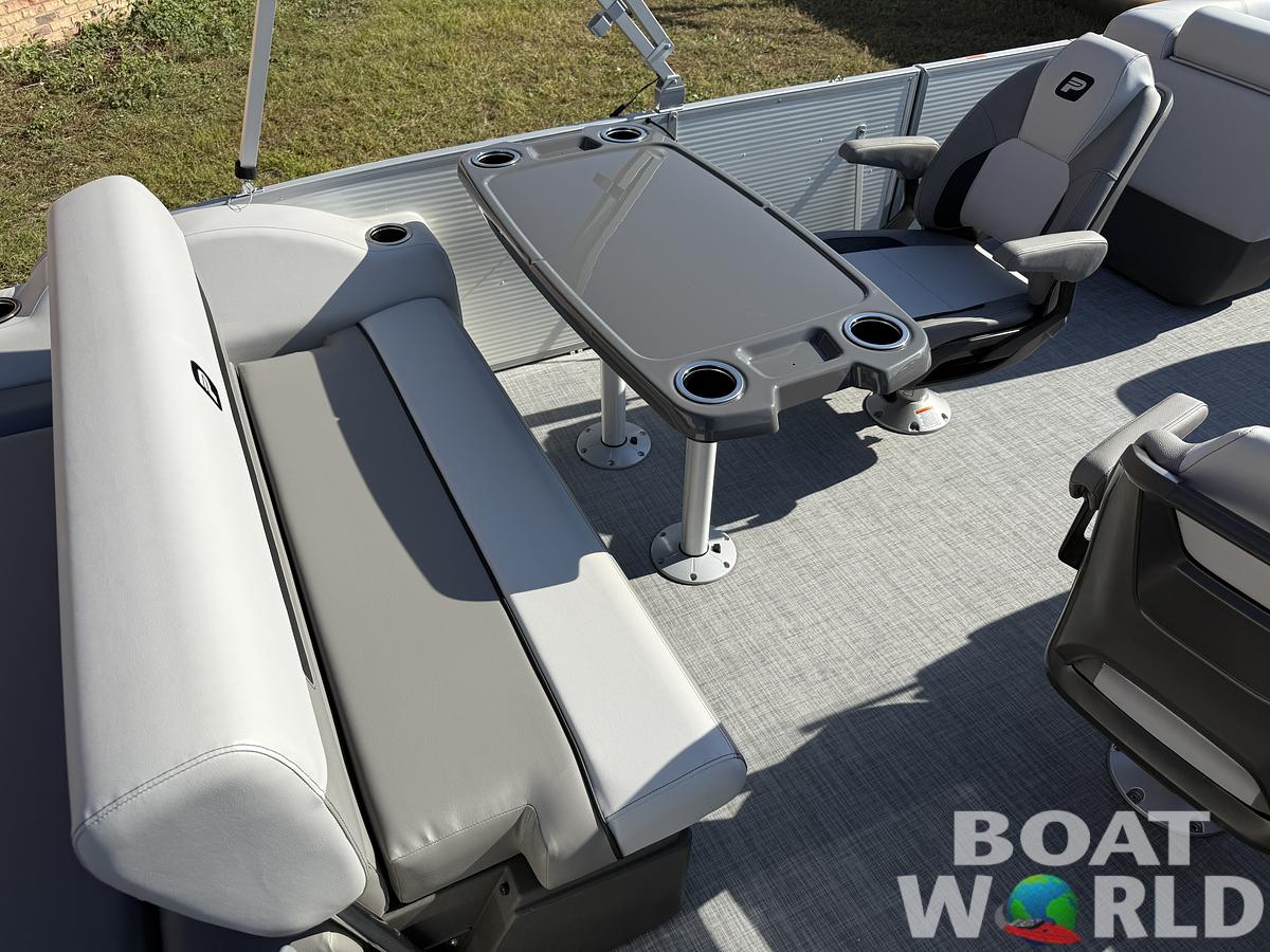 2026 Princecraft Vectra 23 RL SS Swingback Pontoon & Mercury 4-Stroke EFI