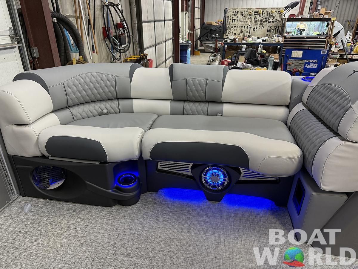 2025 Tahoe Pontoons Cascade 2385 Quad Lounge & Honda 4-Stroke EFI