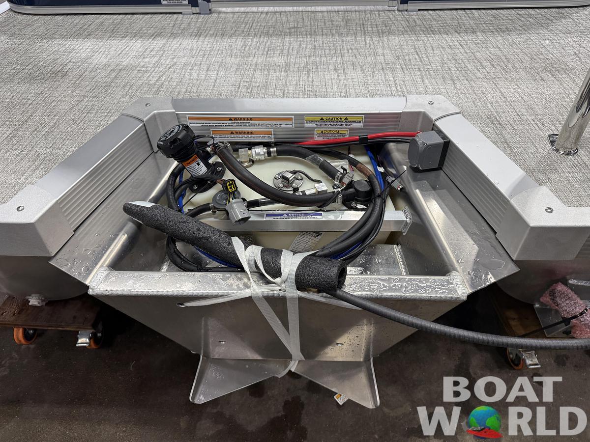 2026 Tahoe Pontoons Sport 2180 Quad Lounge 