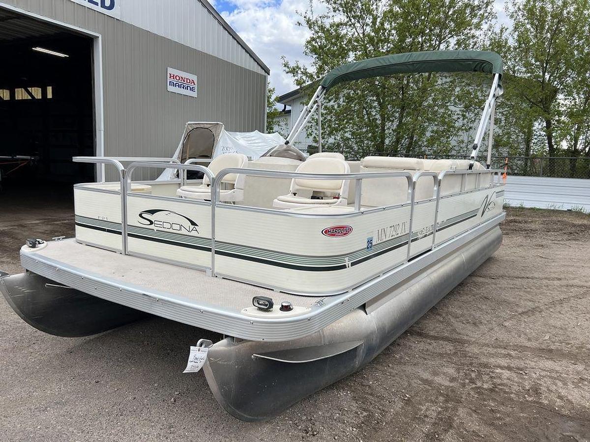Used 2005 Bennington Sedona F21 Pontoon