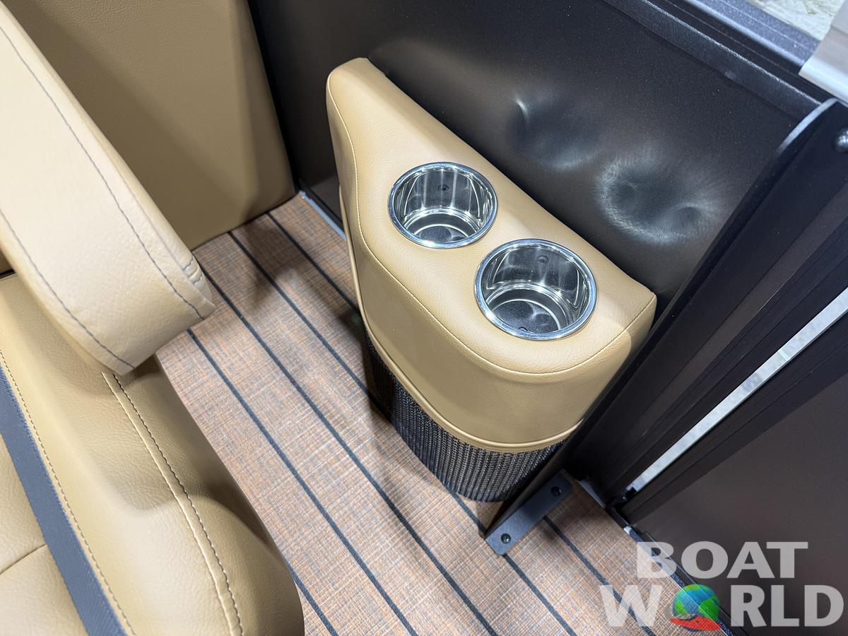 2026 Bentley Legacy 200 Navigator Quad Lounge $34995