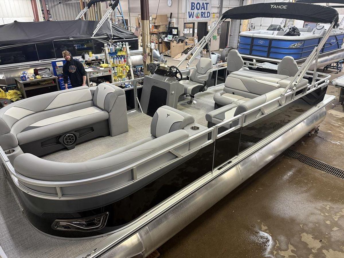 2025 Tahoe Pontoons Sport 2385 Rear Fish & Honda 4-Stroke EFI