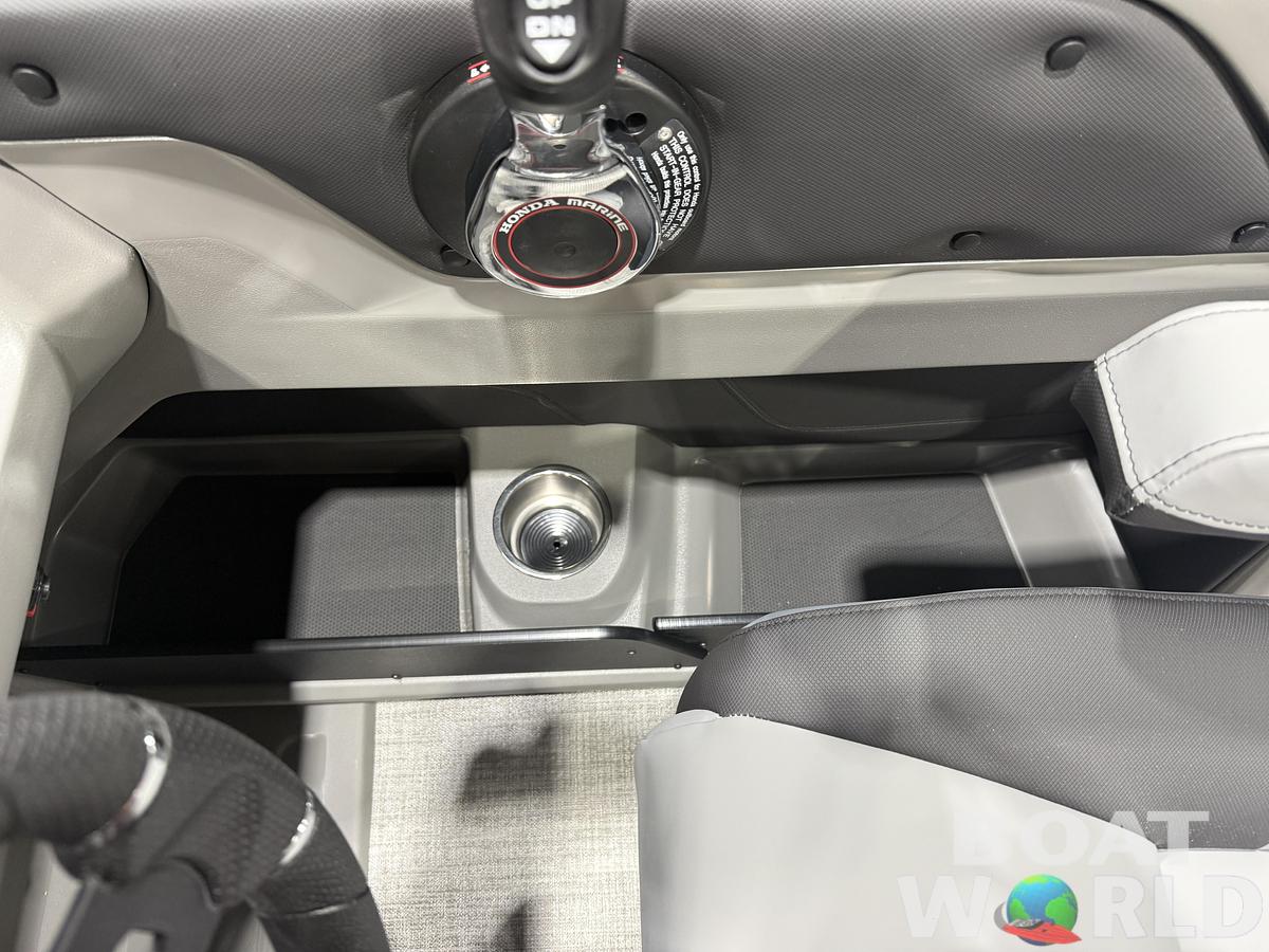 2026 Tahoe Pontoons LTZ 2385 Quad Lounge Shift SS 