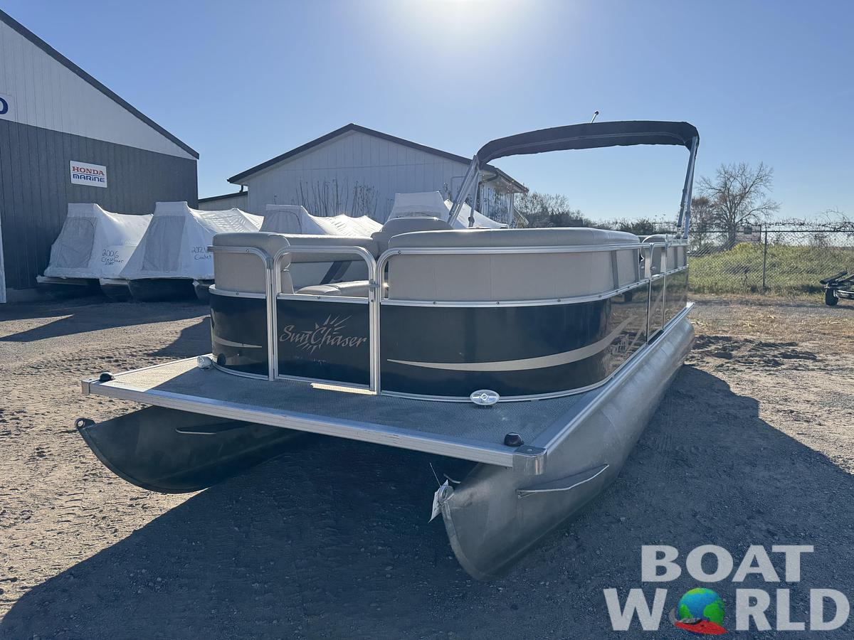 Used 2012 SunChaser Oasis 820 Pontoon