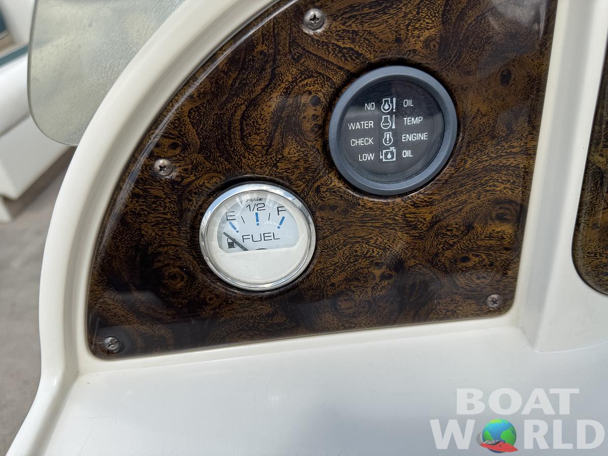 Used 2004 Sweetwater 2222 DF Pontoon WITH SEA LEGS