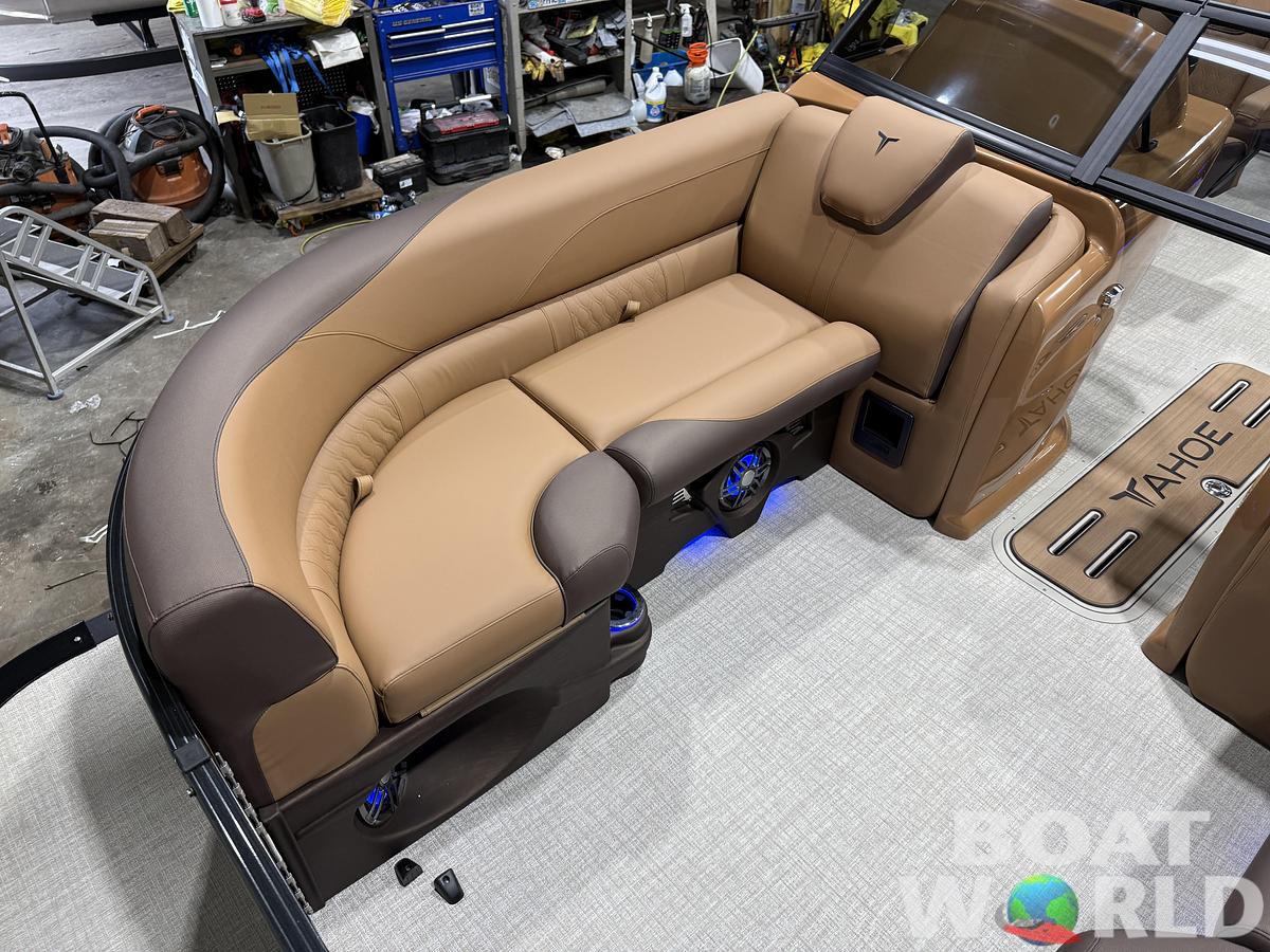 2027 Tahoe LTZ 300HP VRB Windshield Swingback $69995
