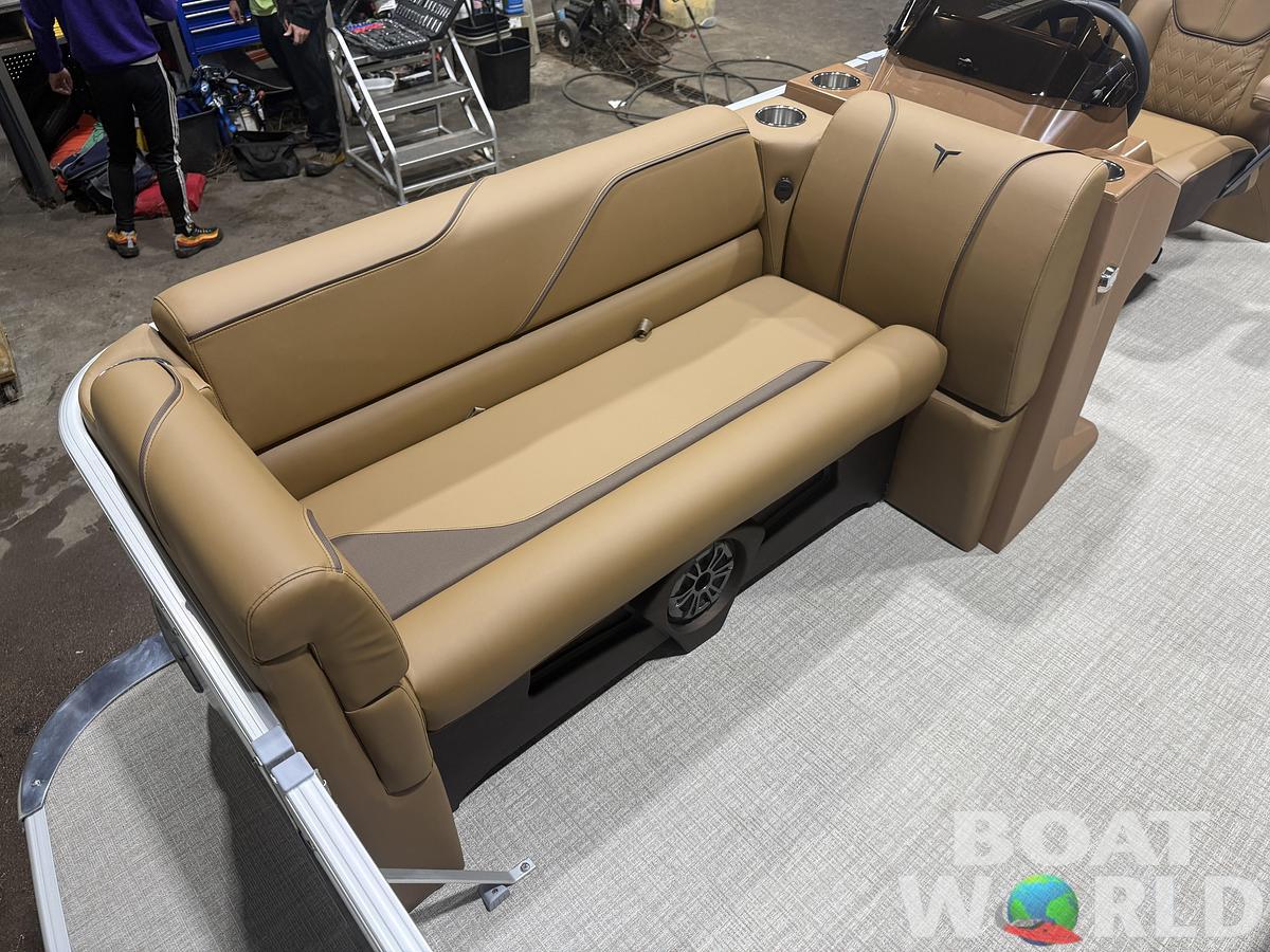 2026 Tahoe Pontoons Sport 2180 Quad Lounge 